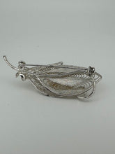 Load image into Gallery viewer, Vintage Wireworked Leaf Brooch with Pearls